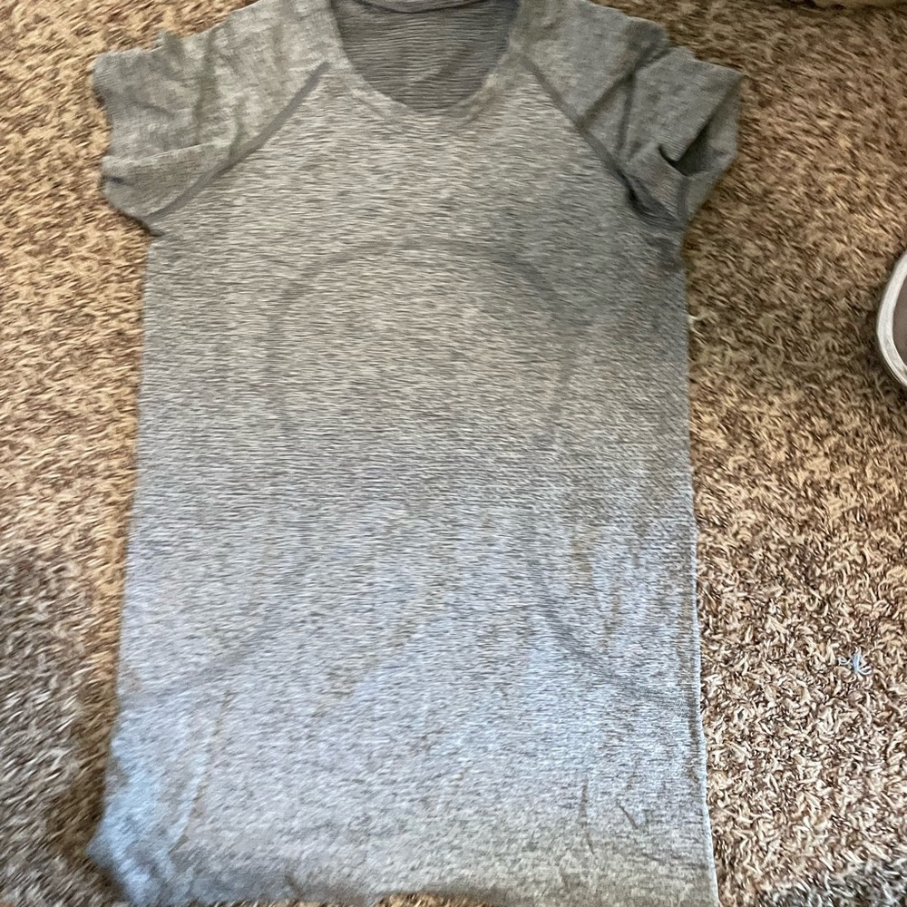 Grey Lululemon workout shirt